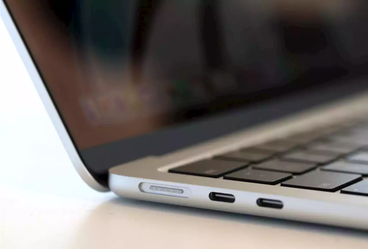 New MacBook Air Owners Discover An Annoying Issue