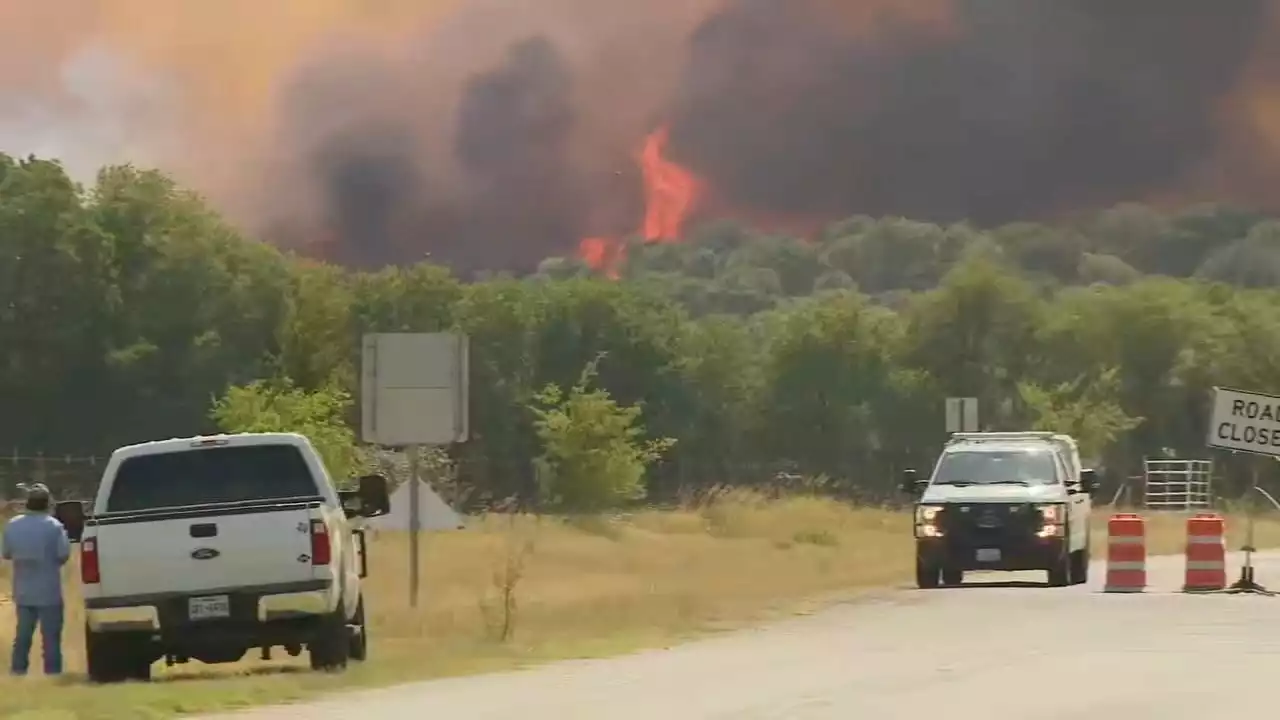 North Texas wildfires destroy homes, force evacuations