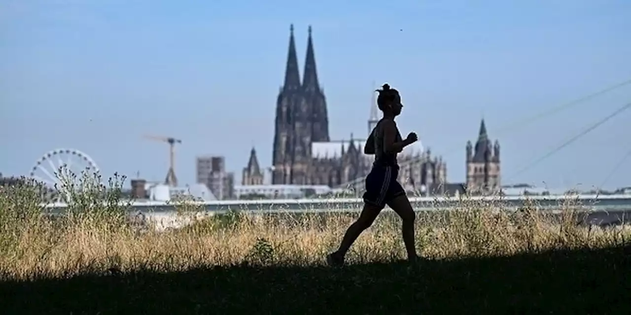 Arbeiten bei Rekordhitze: Die Fenster besser geöffnet lassen