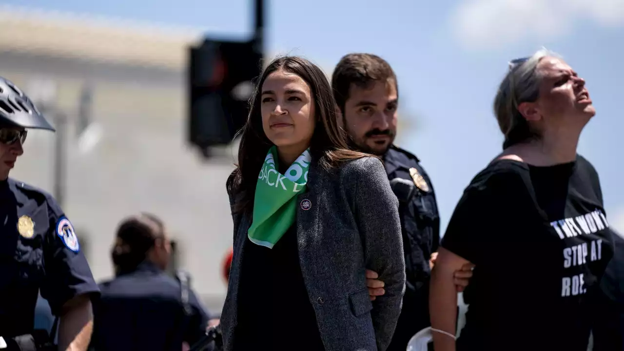 AOC and Ayanna Pressley Were Arrested at an Abortion Rights Protest