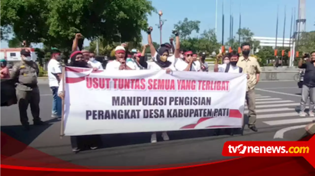 Tidak Lolos Seleksi, Puluhan Peserta Tes Perangkat Desa Demo di Kantor Bupati Pati