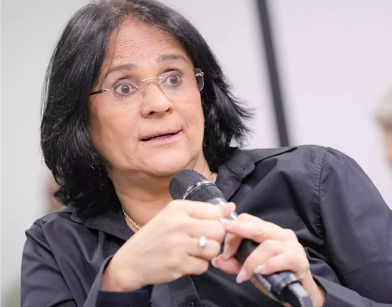 Damares retira candidatura ao Senado; chapa terá Ibaneis e Flávia Arruda