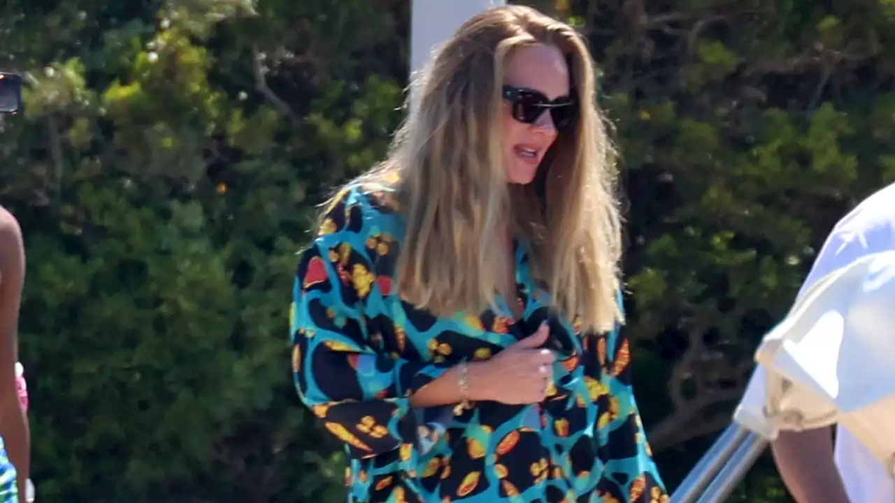 Adele Is Doing Summer Vacation Style Right