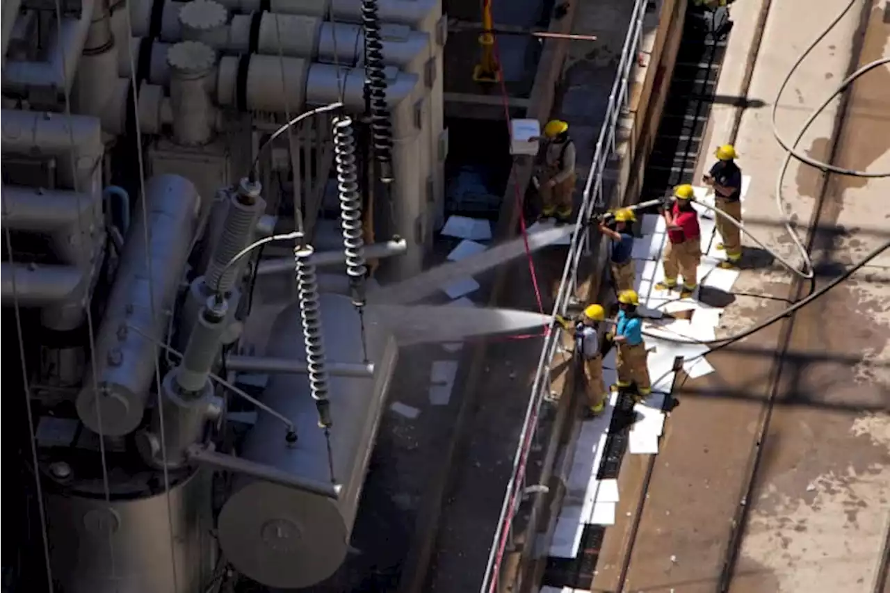 Hoover Dam transformer explodes; no one hurt