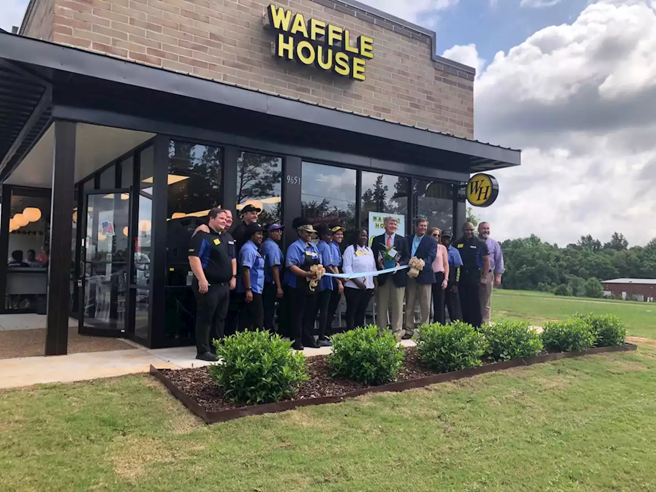 Waffle House opens in Pike Road