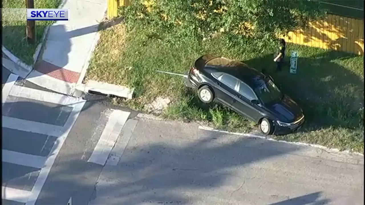 Man who died crashed stolen car after being shot by carjacking victim in SE Houston, HPD says