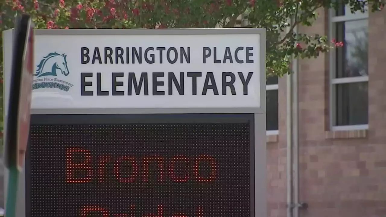 Newly-uncovered mold causes Fort Bend ISD elementary school to close for upcoming school year