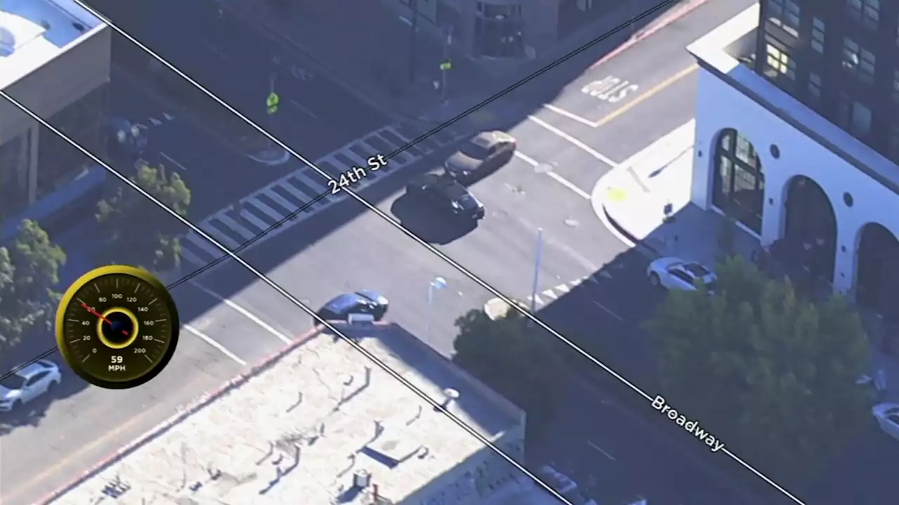 Driver leads police on high-speed chase from San Mateo to Oakland