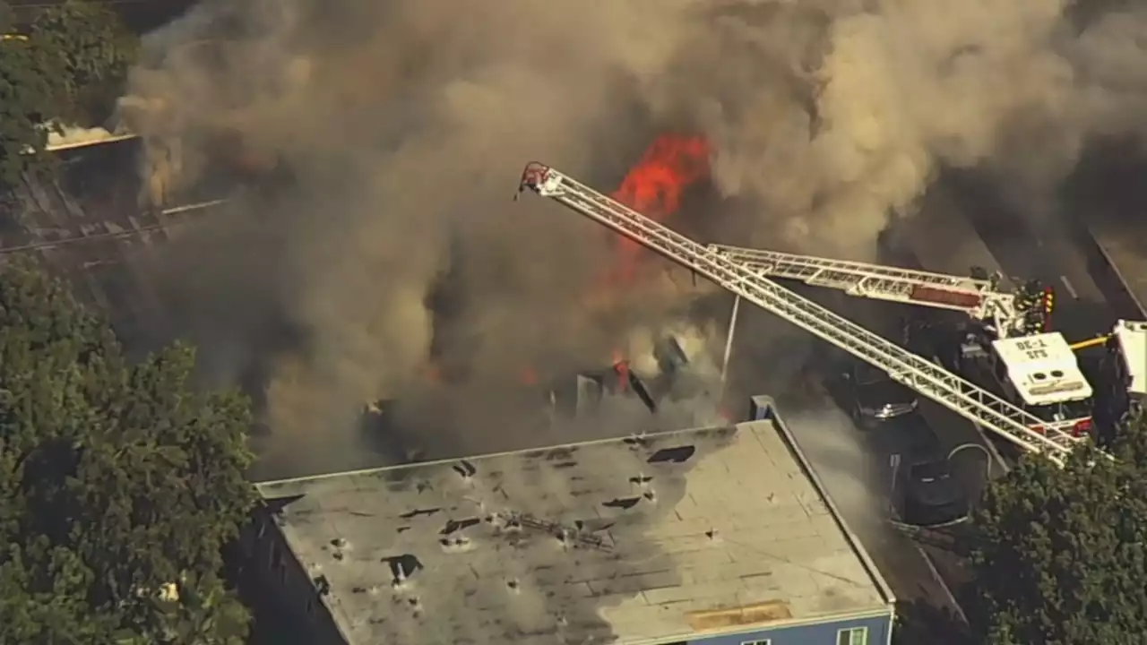 San Jose fire crews contain 2-alarm blaze at abandoned building