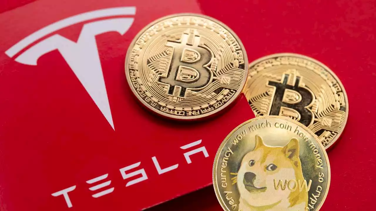 Tesla Sold 75% of Its Bitcoin — Elon Musk Says 'We Have Not Sold Any of Our Dogecoin' – Featured Bitcoin News