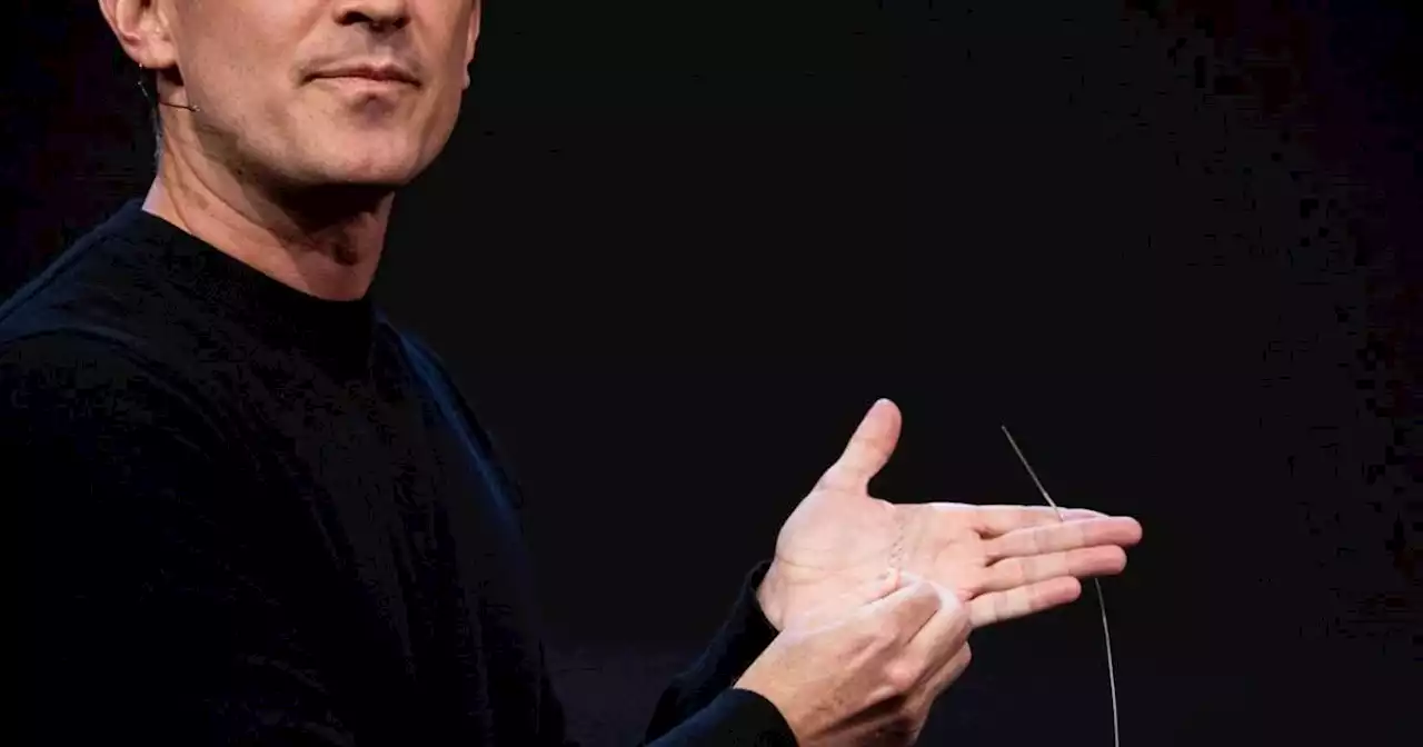 Golpe a Elon Musk: Synchron implanta el primer chip cerebral a un humano, superando a Neuralink