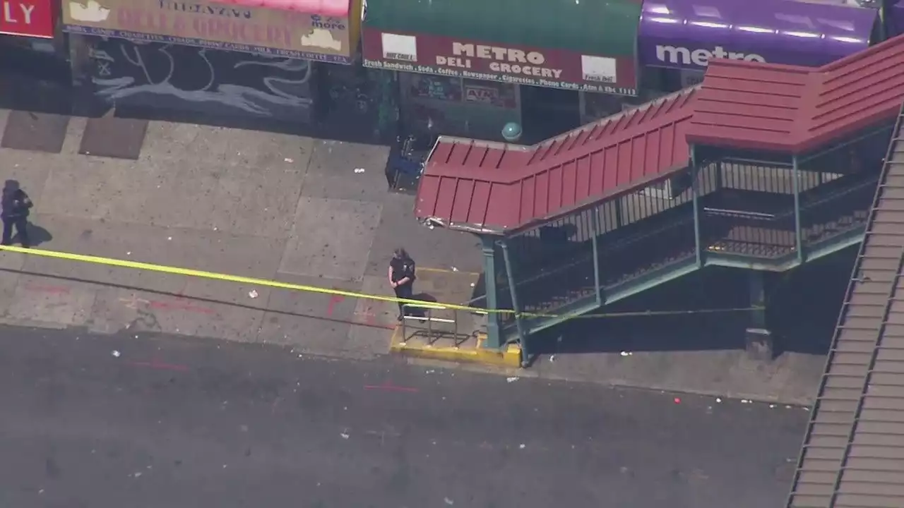 3 people shot outside Brooklyn subway station