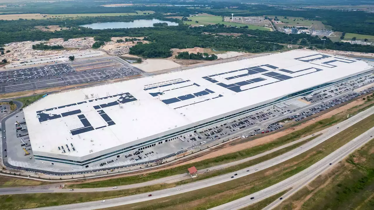 Tesla Giga Texas To Pass 1,000 Cars Per Week Soon