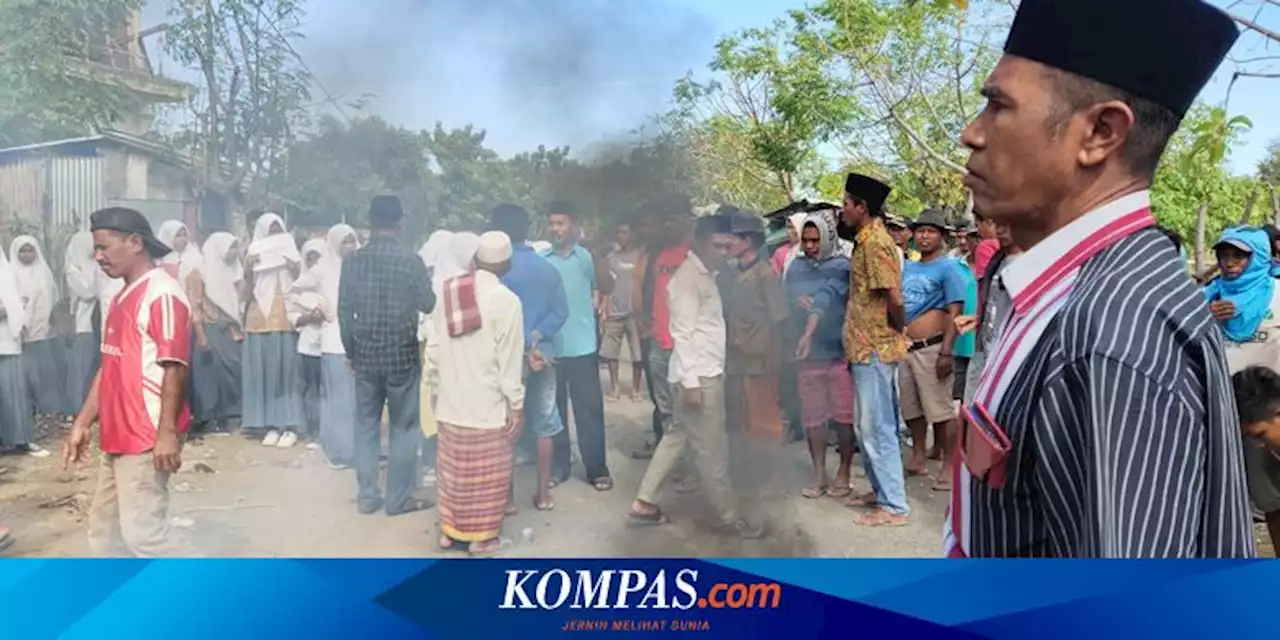 Sudah 6 Bulan Sekolah Disegel, Siswa SMA di Bima Memblokade Jalan