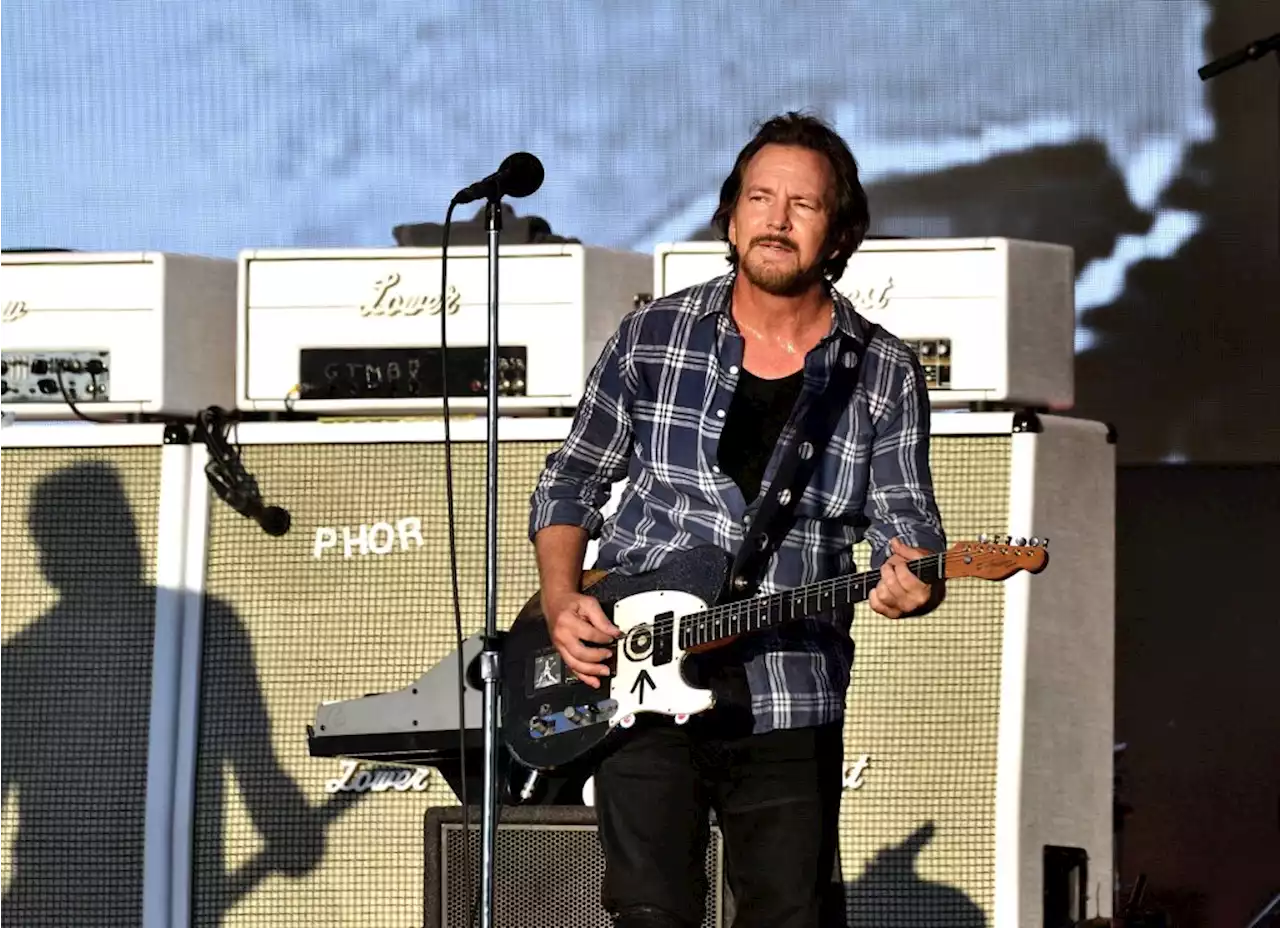 Pearl Jam cancels after ‘extreme circumstances’ injure Vedder