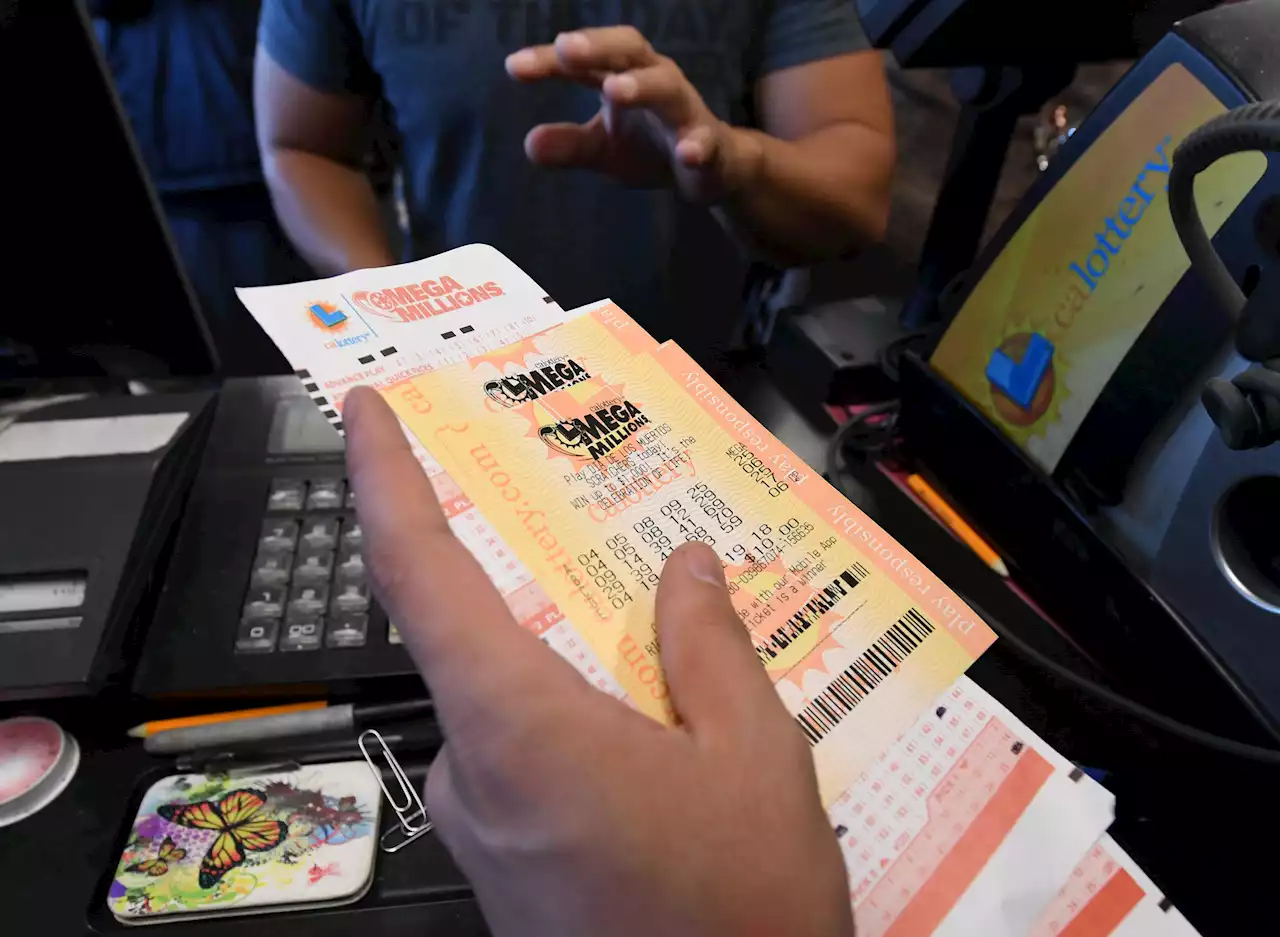 If You Win the $630 Million Mega Millions Jackpot, Here's How Much Would Go to Taxes