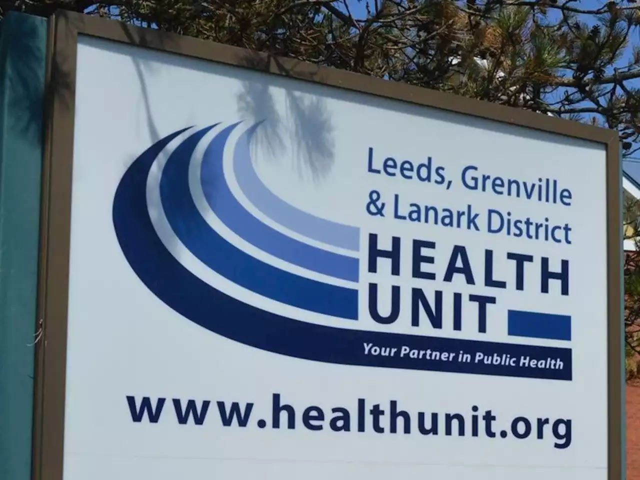 Leeds, Grenville and Lanark District Health Unit hires new top doctor