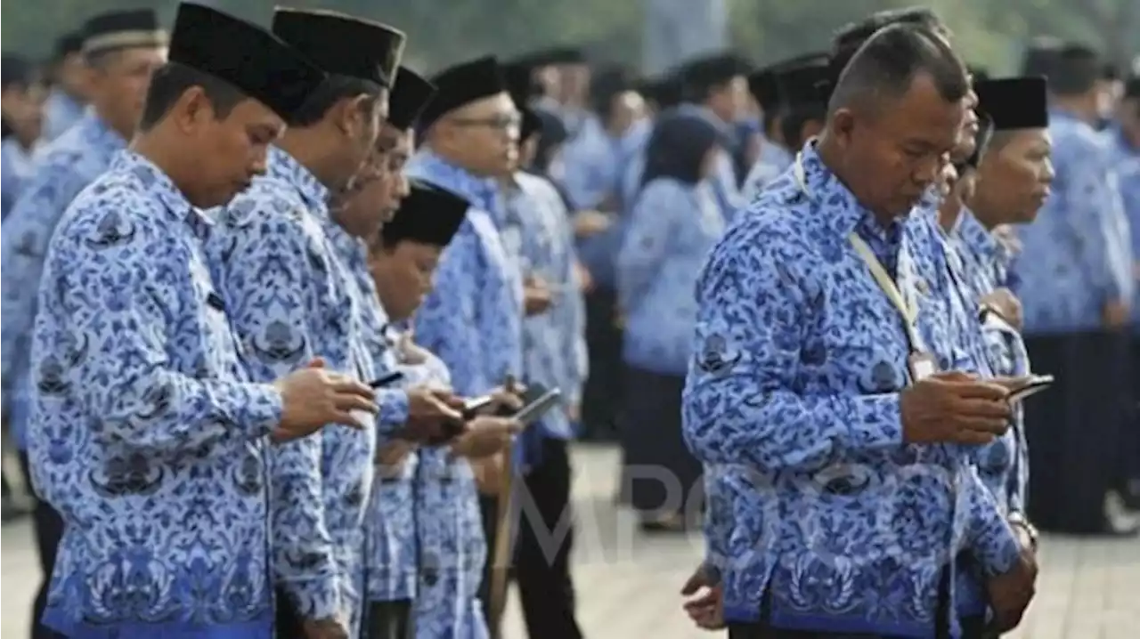 Dikabarkan Naik Tahun Depan, Berapa Gaji Pokok PNS saat Ini?