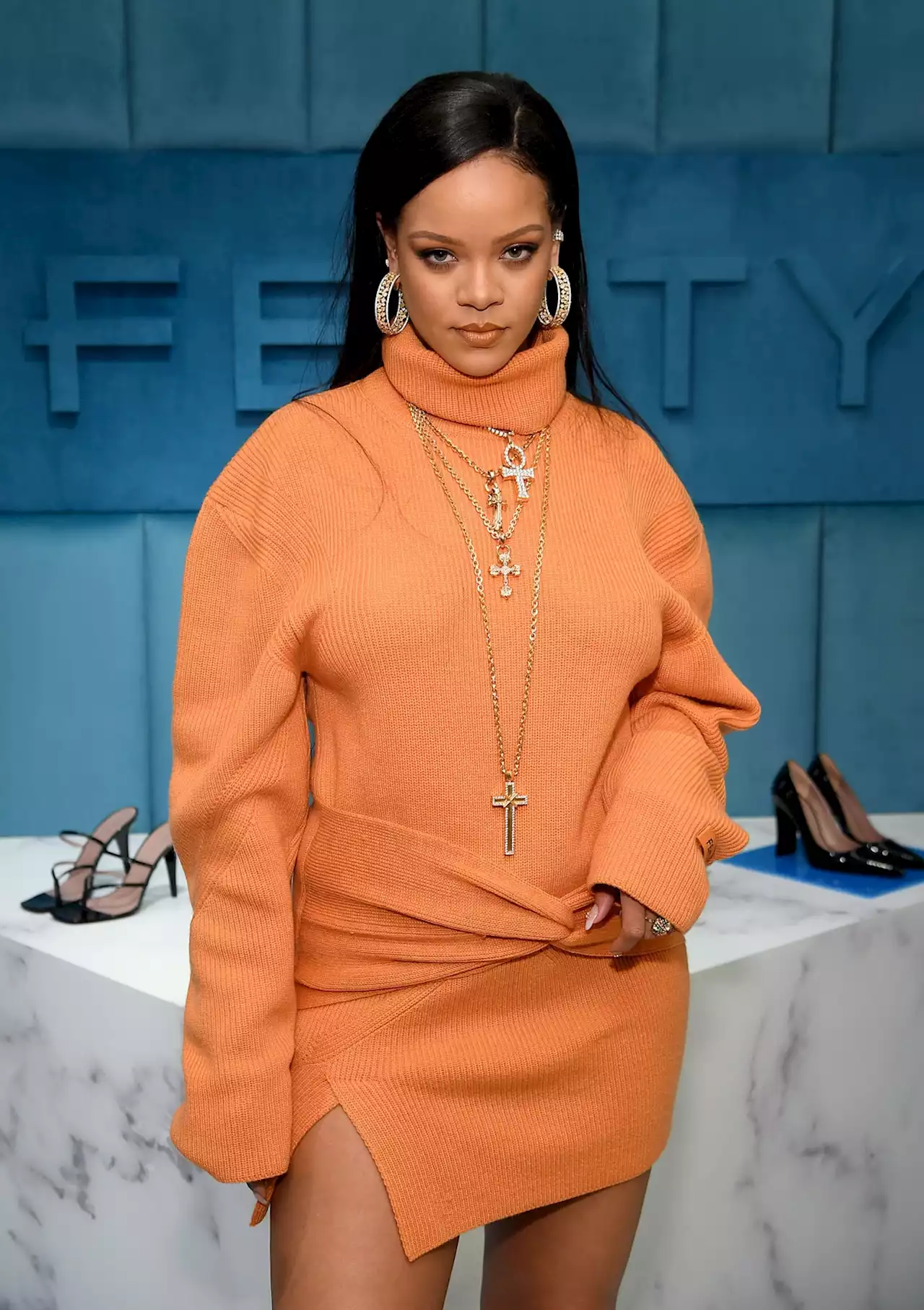 Is Rihanna Set to Launch Fenty Hair?