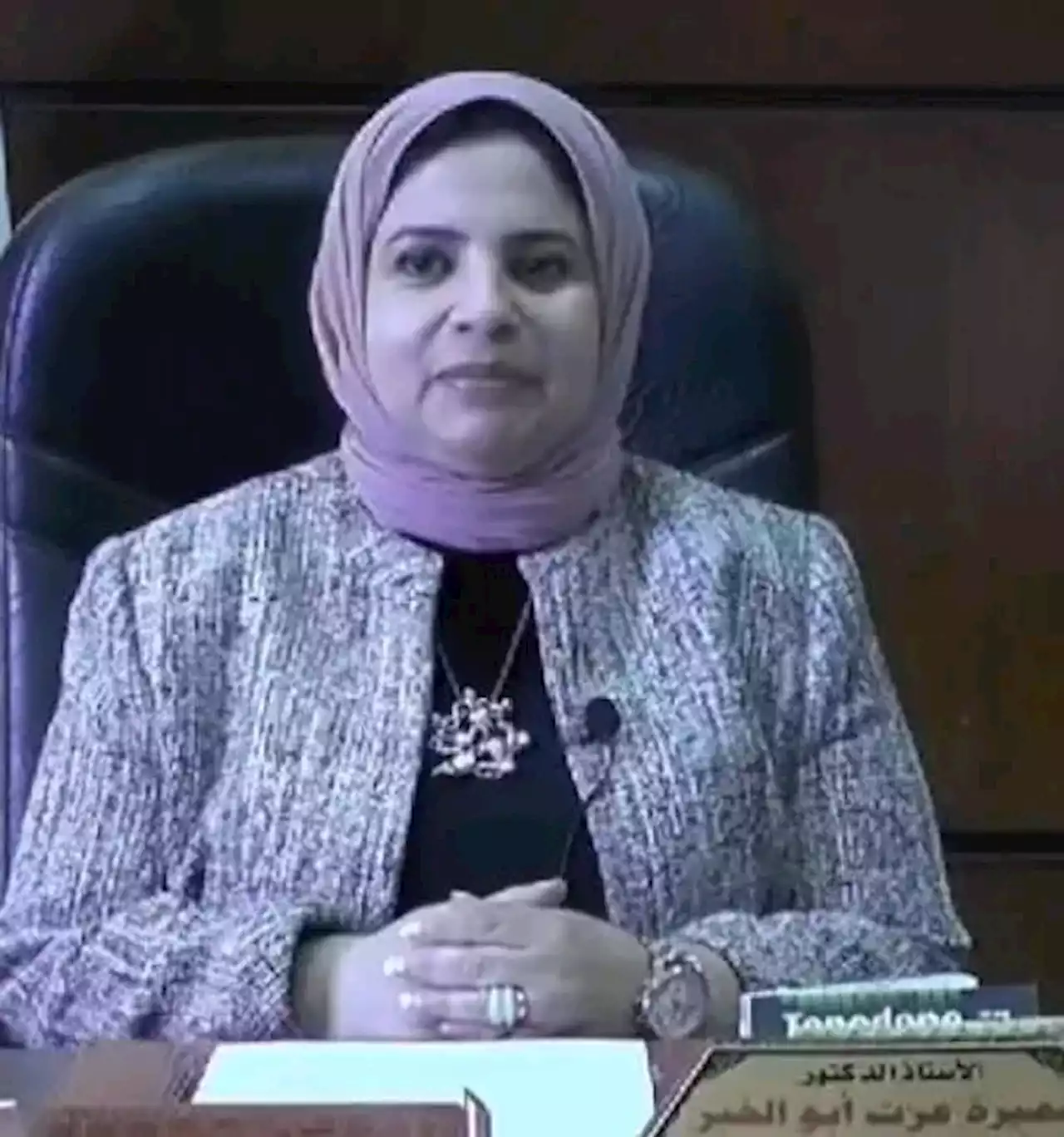 ماتت في المصعد .. من هي العالمة المصرية سميرة عزت؟