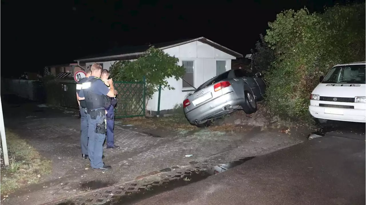 Verfolgungsjagd, Unfall, Schläge: Polizeieinsatz in Treptower Kleingartenanlage