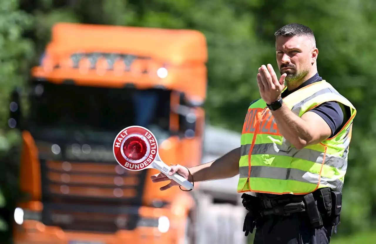 Zu viel Bier an Bord: Polizei stoppt Getränke-Lieferung für Party in Berlin