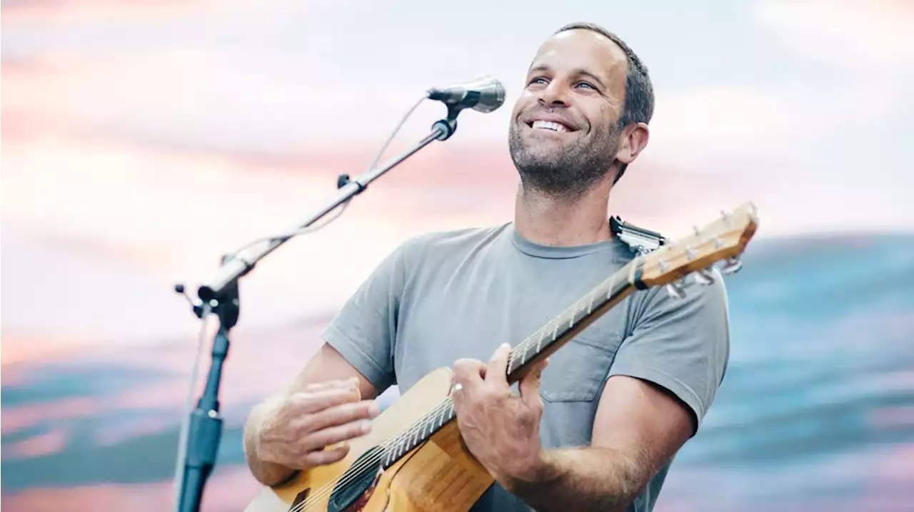 Jack Johnson Moves ‘One Step Ahead’ to Top of Adult Alternative Airplay Chart