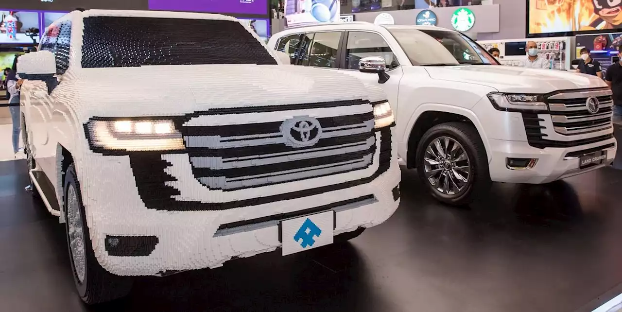 See a Full-Size Toyota Land Cruiser Built from 440,000 Legos