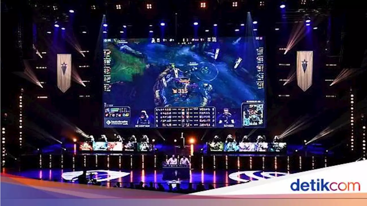 Kemeriahan Pemain Esports Saat Kompetisi di Paris