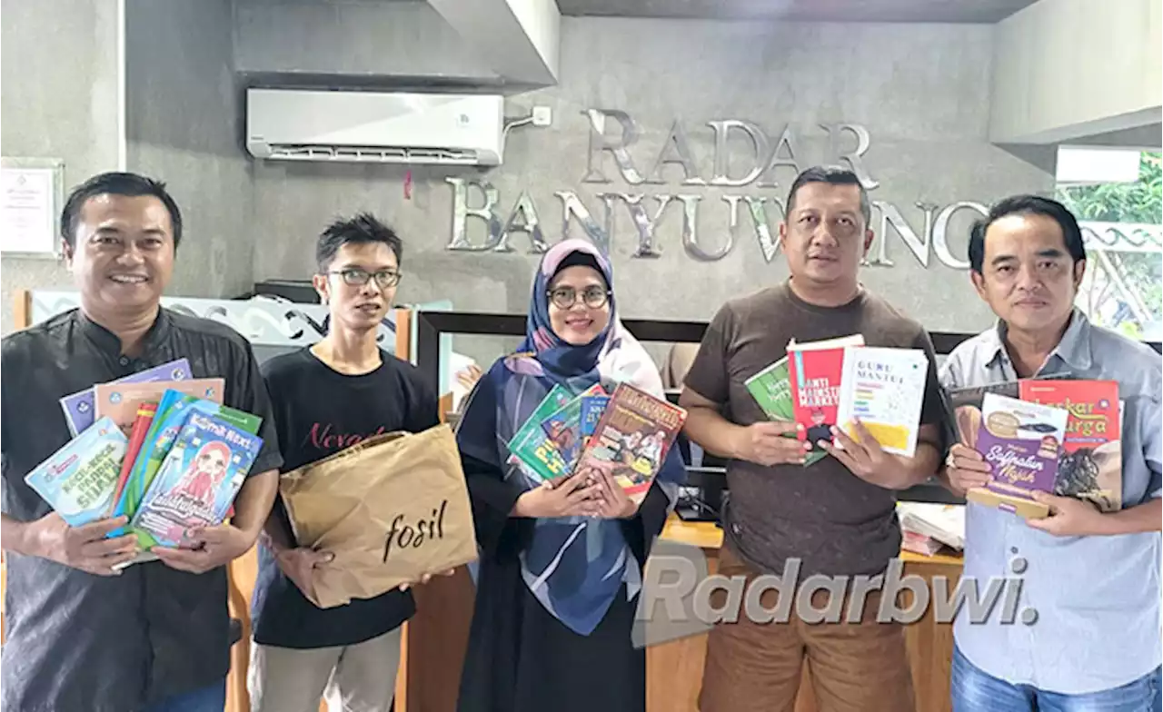 Animo Sedekah Buku Tinggi, Sehari Terkumpul 1.099 Judul Buku