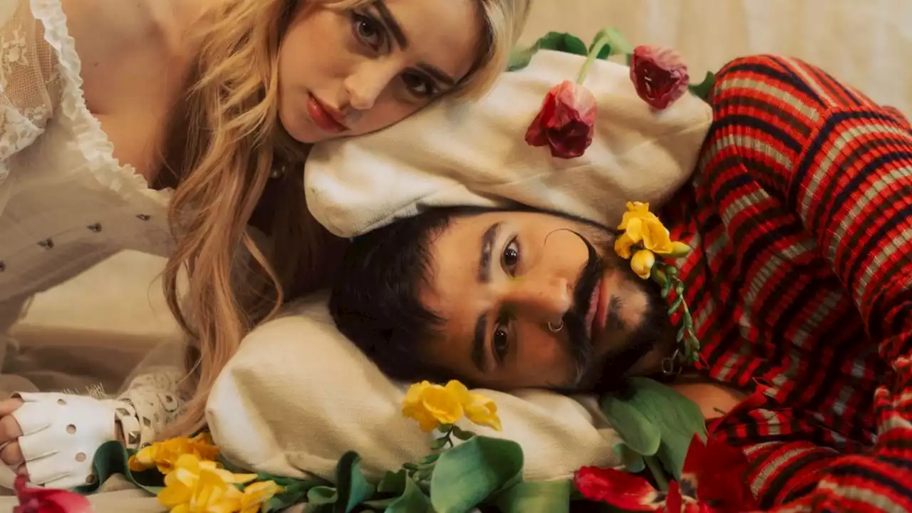 Nicki Nicole y Camilo estrenaron 'Naturaleza', con un video dirigido por Evaluna Montaner