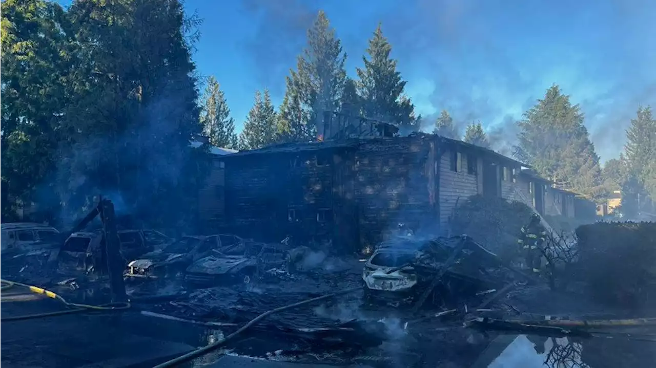 3-alarm fire at Renton apartment complex that destroyed cars, damaged building reignites overnight