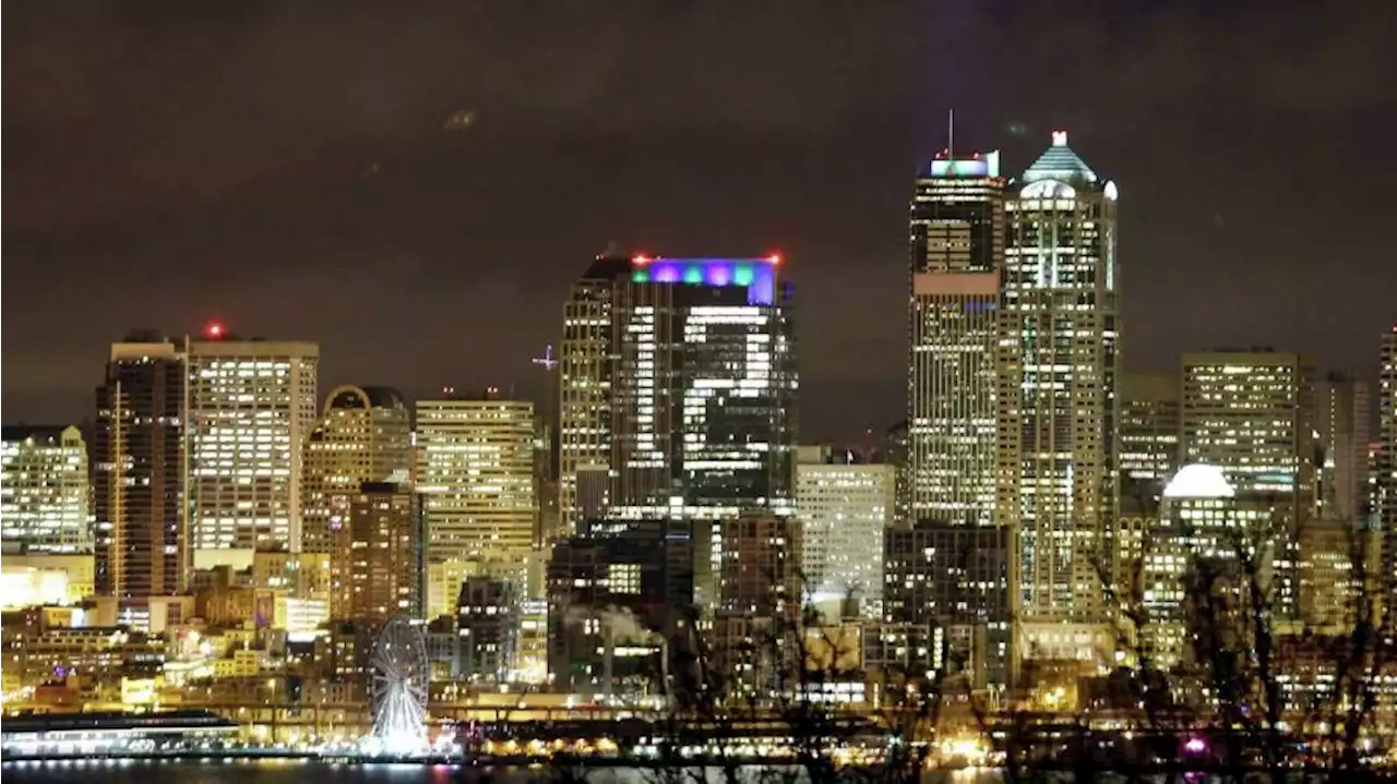 Seattle skyline to display No. 14 in celebration of Mariners winning streak