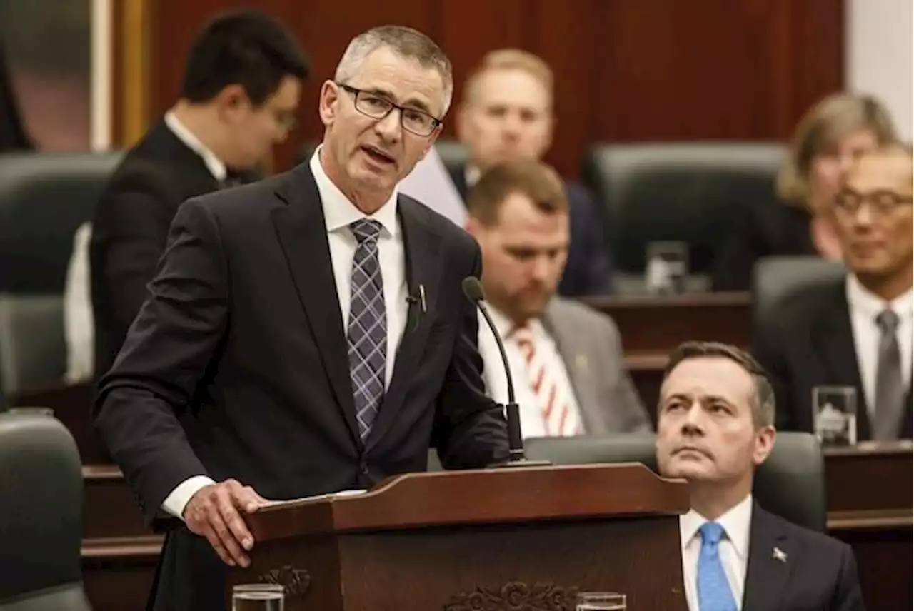 Former finance minister questions whether Alberta sovereignty bill would pass | National Newswatch