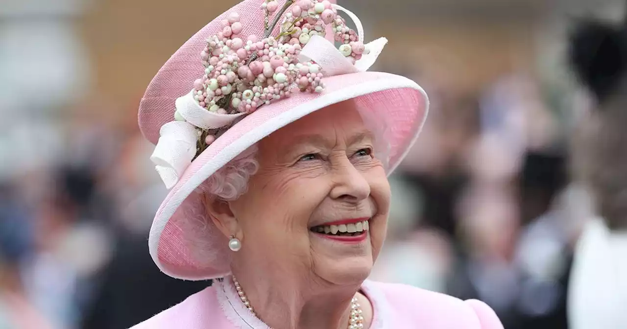 Great-grandmother the Queen leads tributes to Prince George on 9th birthday