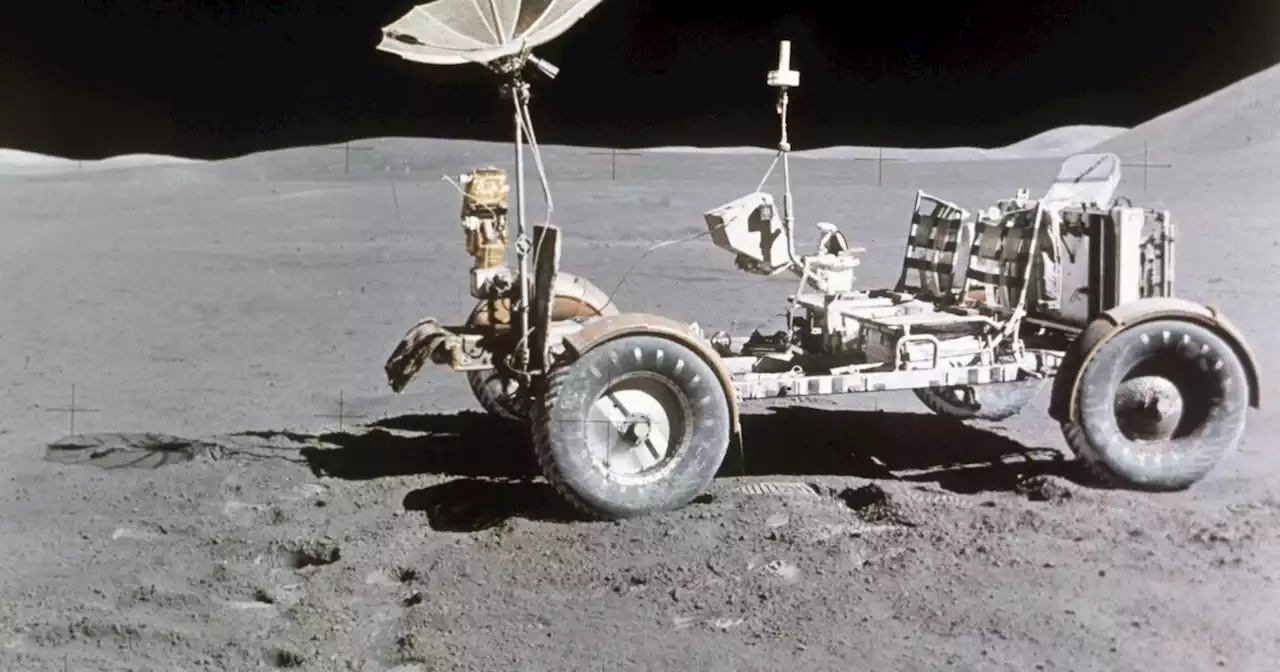 New lunar rover in the works as NASA moon mission advances