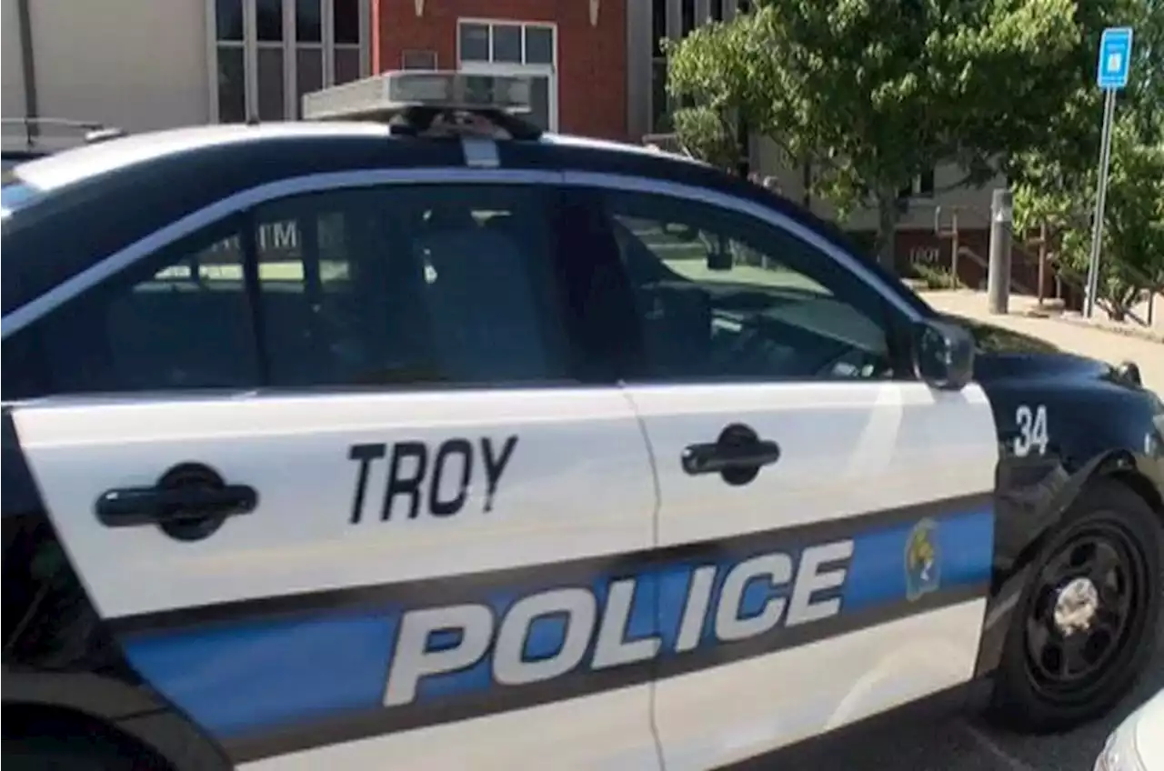 Police: Burglary suspect dead in struggle with Troy homeowner