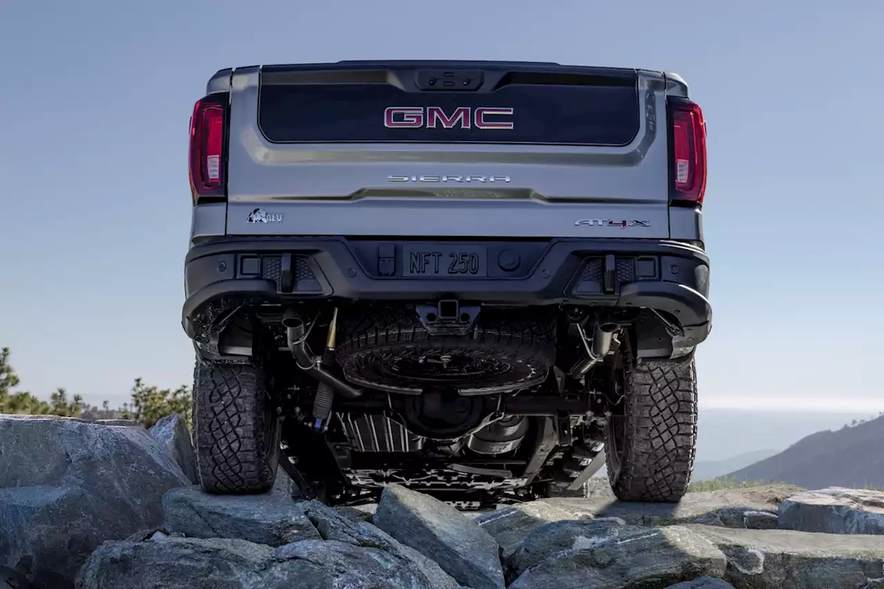 2023 GMC Sierra 1500 AT4X AEV Edition Has Beefy Bolt-On Hardware