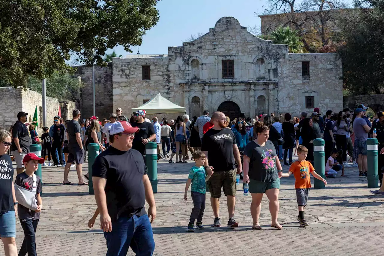 New Alamo Plaza Live Cam lets people worldwide experience the site in real-time