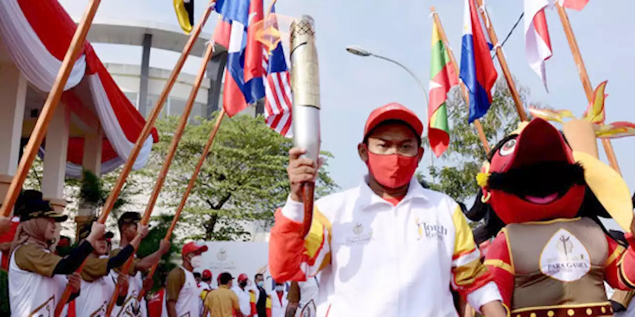 Obor ASEAN Para Games Dinyalakan, Api Abadi Mrapen Dibawa ke Solo | merdeka.com