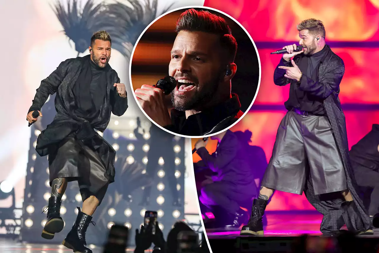 Ricky Martin performs for the first time after incest case is dismissed