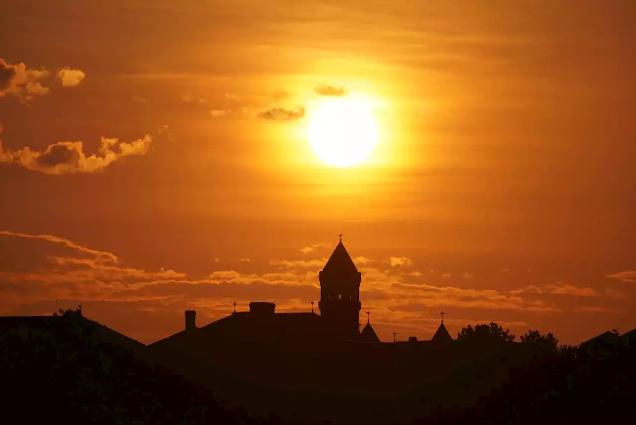 D.C.-area forecast: Heat wave peaks this weekend, with temperatures near 100