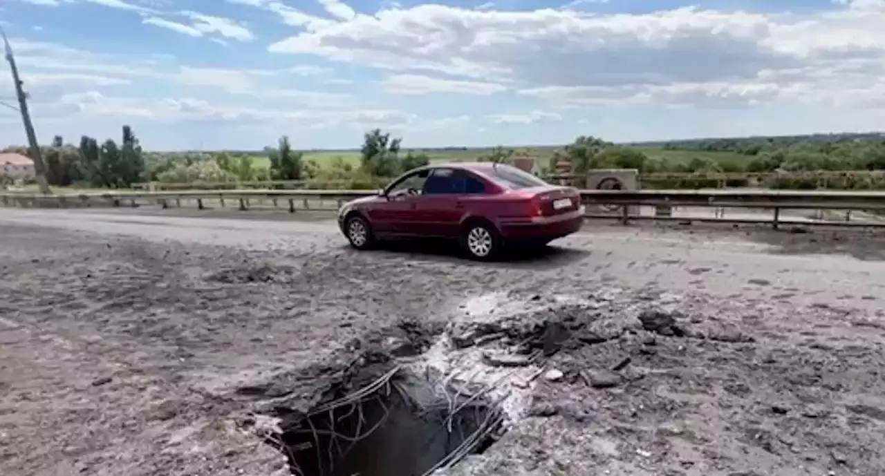 В Херсоне заявили, что мост через Днепр обстреляли американцы