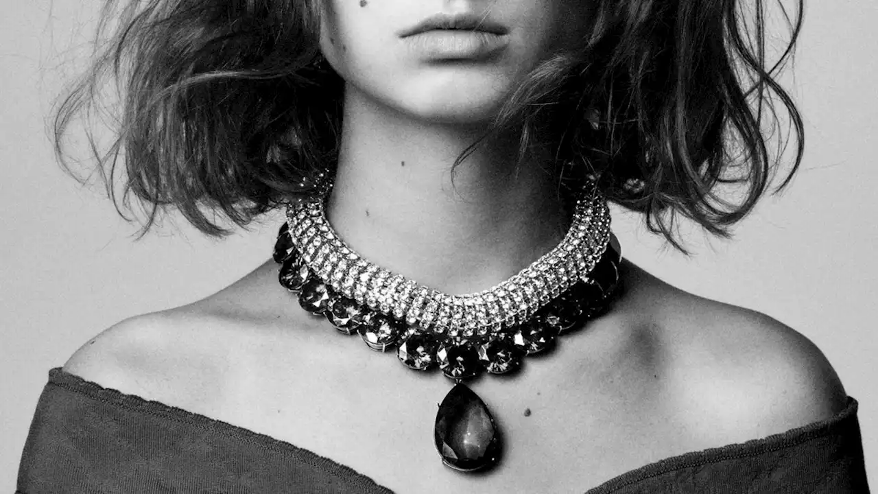 25 Reasons Why Choker Necklaces Are Not a Passing Fad