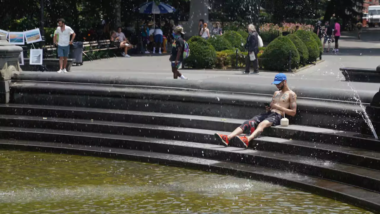 Intense heat wave takes aim at Northeast U.S.