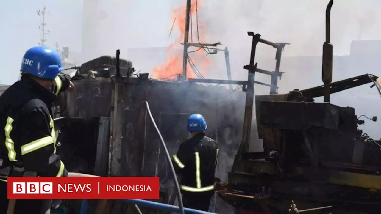 Perang Ukraina: 'Barbarisme' Rusia dikecam atas serangan ke Pelabuhan Odesa, ekspor gandum dalam ketidakpastian - BBC News Indonesia