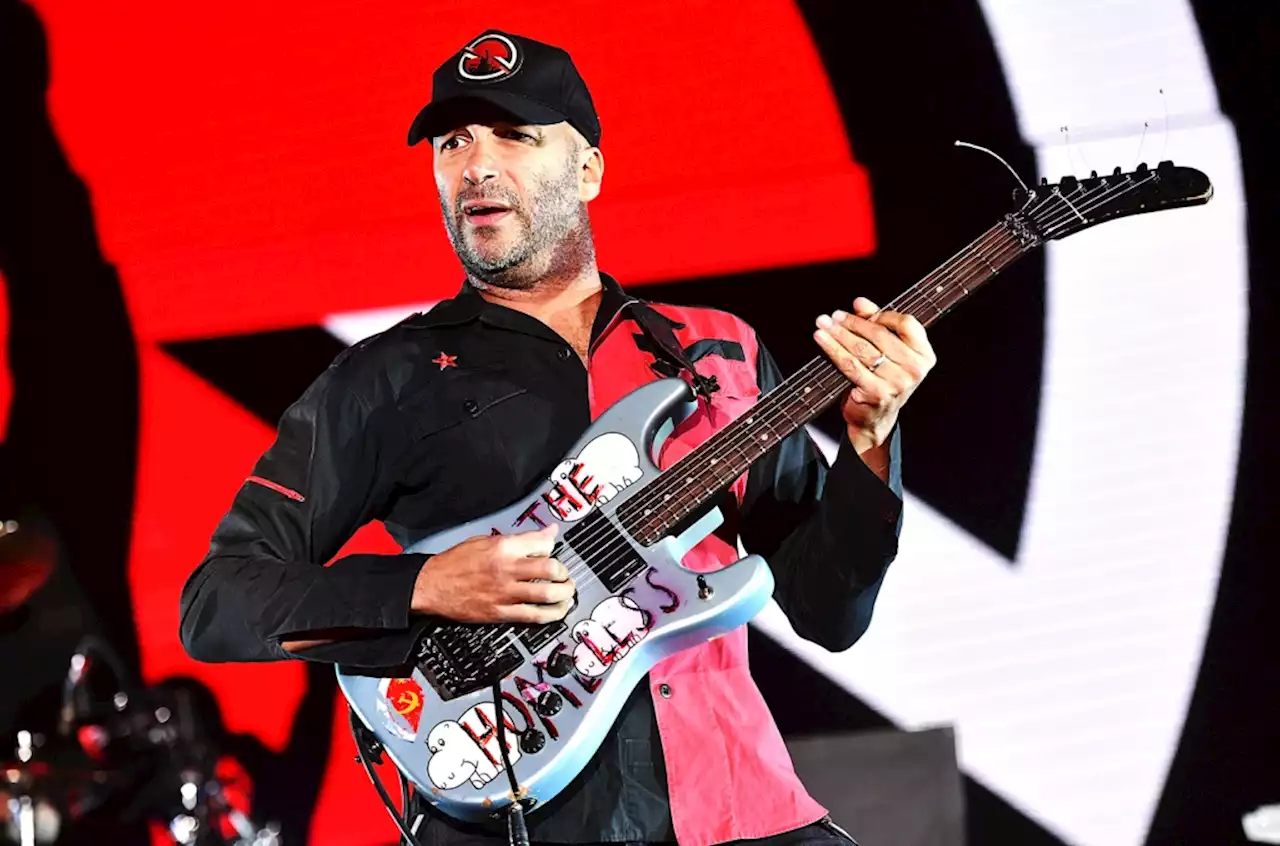 Rage Against the Machine’s Tom Morello Tackled by Security at Band’s Toronto Concert