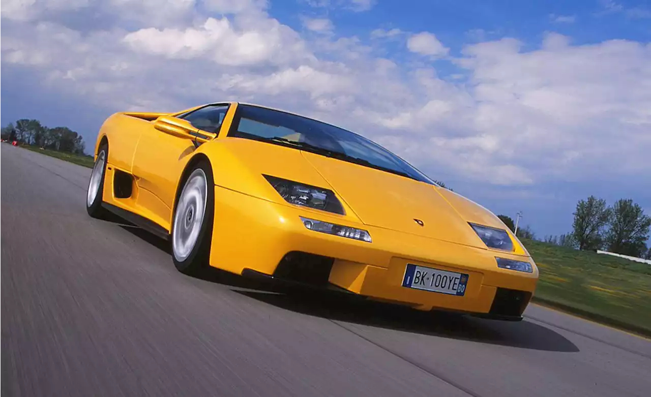 Tested: 2000 Lamborghini Diablo VT 6.0 Bows Out with 543HP