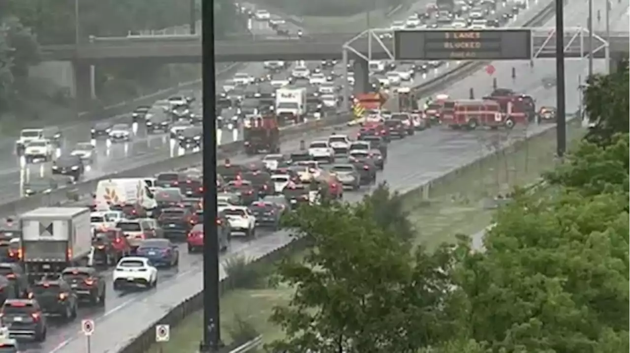 Three seriously injured following crash on Gardiner Expressway in Etobicoke