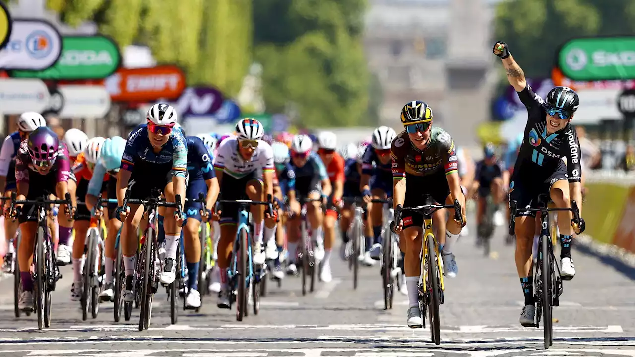 Tour de France Femmes: Lorena Wiebes schlägt Marianne Vos im Auftakt-Sprint auf den Champs-Elys´´es in Paris